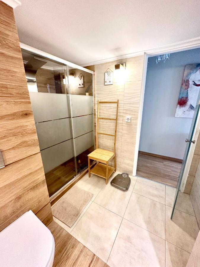 Cozy Apartment With Parking Near The City Center أثينا المظهر الخارجي الصورة