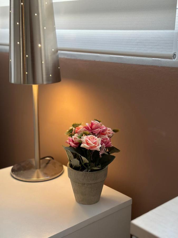 Cozy Apartment With Parking Near The City Center أثينا المظهر الخارجي الصورة