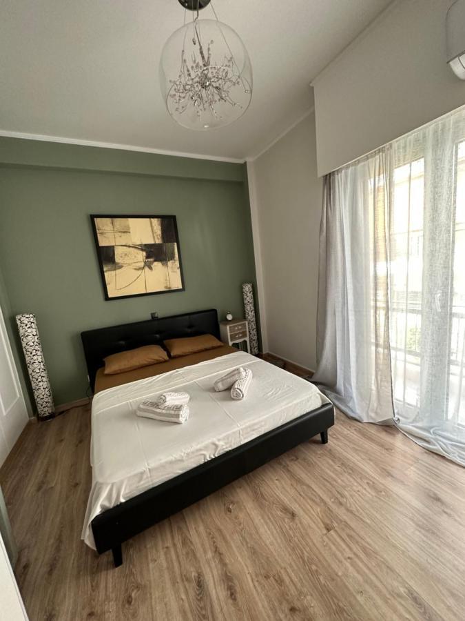 Cozy Apartment With Parking Near The City Center أثينا المظهر الخارجي الصورة