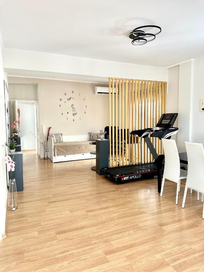 Cozy Apartment With Parking Near The City Center أثينا المظهر الخارجي الصورة