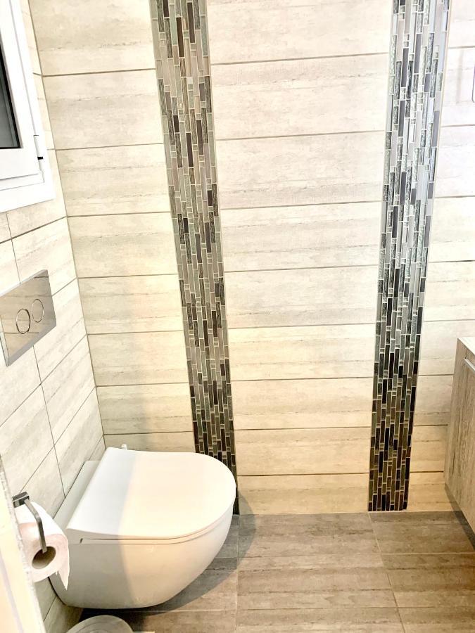 Cozy Apartment With Parking Near The City Center أثينا المظهر الخارجي الصورة