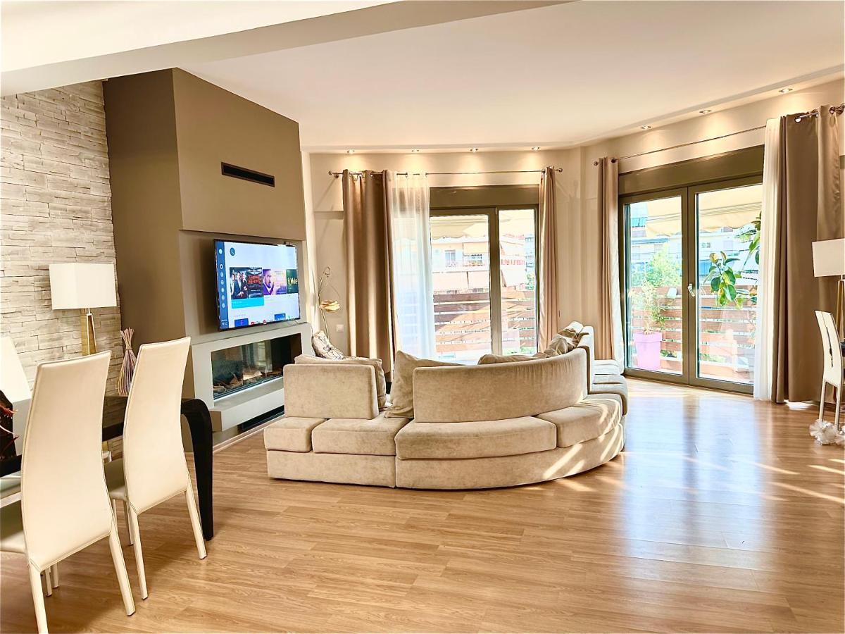 Cozy Apartment With Parking Near The City Center أثينا المظهر الخارجي الصورة
